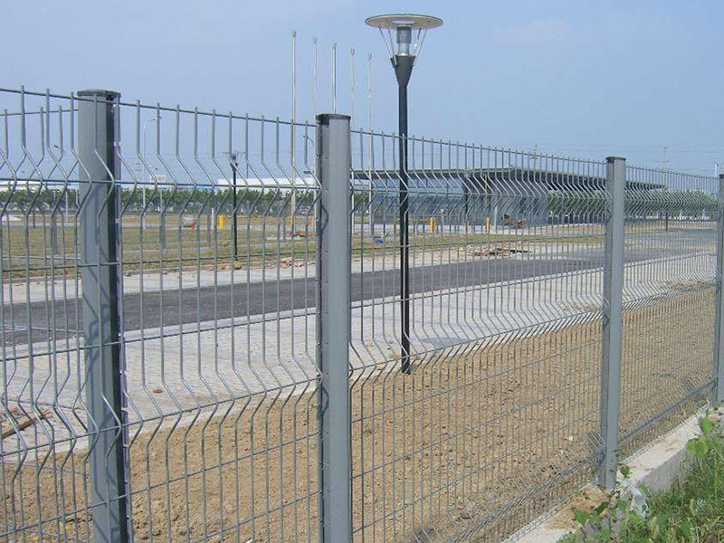 Welded Wire Mesh Fence