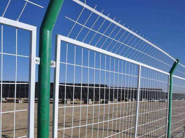 Frame Fence