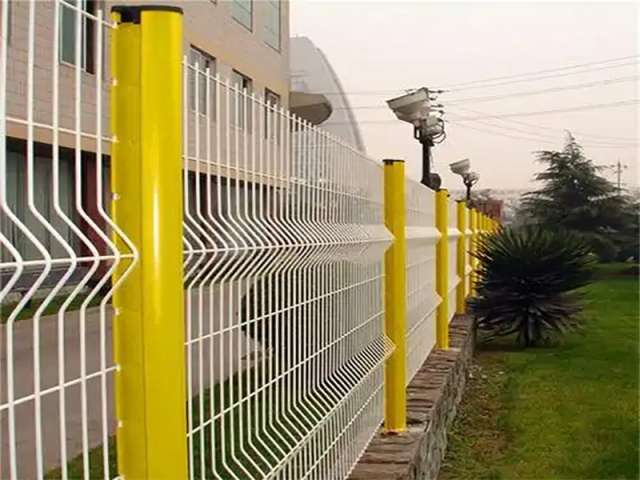 Welded Wire Mesh Fence