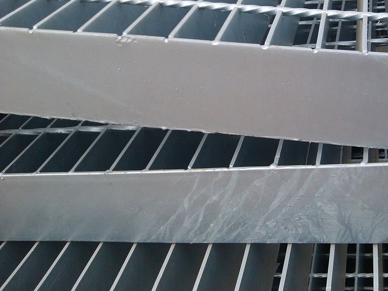 Heavy Duty Steel Grating