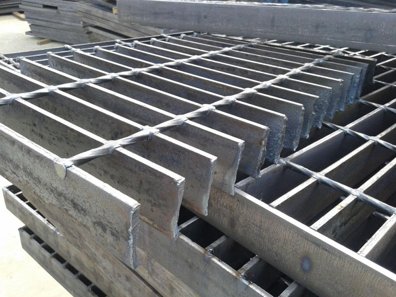 Heavy Duty Steel Grating