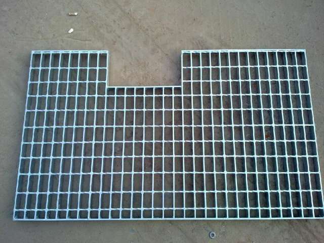 Alien Steel Grating