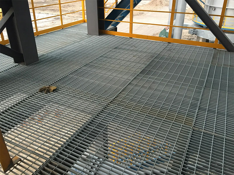 Platform steel grating