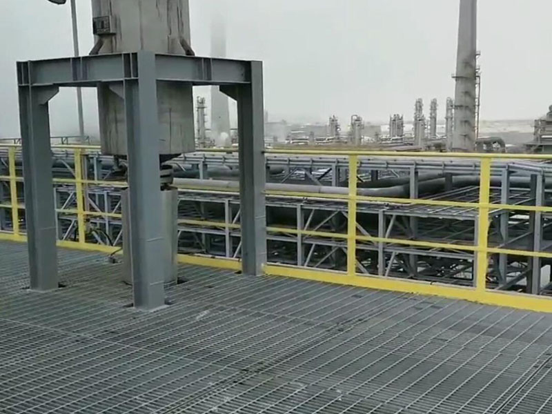 Platform steel grating