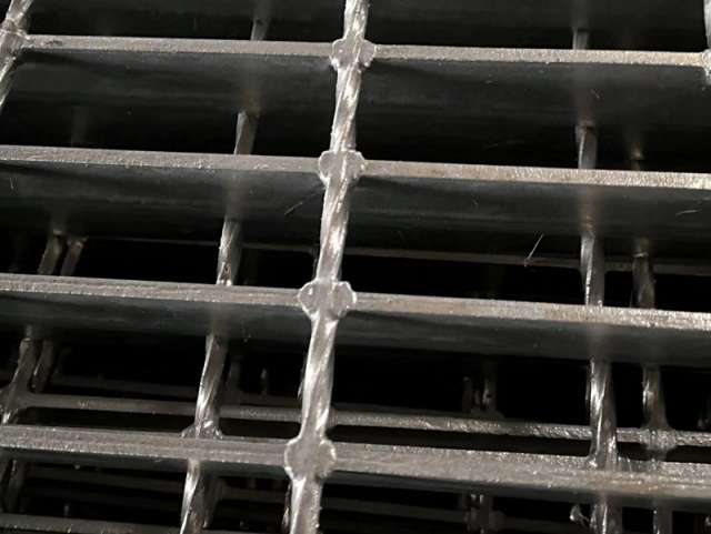 Pressure Welded Steel Grating